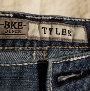 BKE Jeans - Men's medium wash BKE jeans BKE Jeans - Men's medium wash BKE jeans